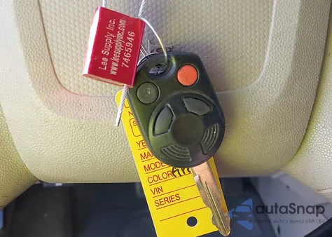 2008 Ford Escape Xlt z USA, uszkodzony, nr VIN 1FMCU03158KC01684